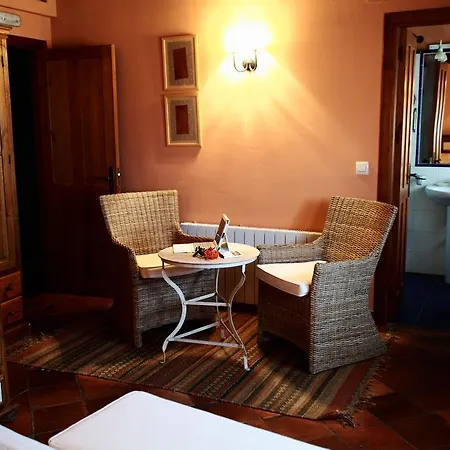 Hotel Casona De 3*